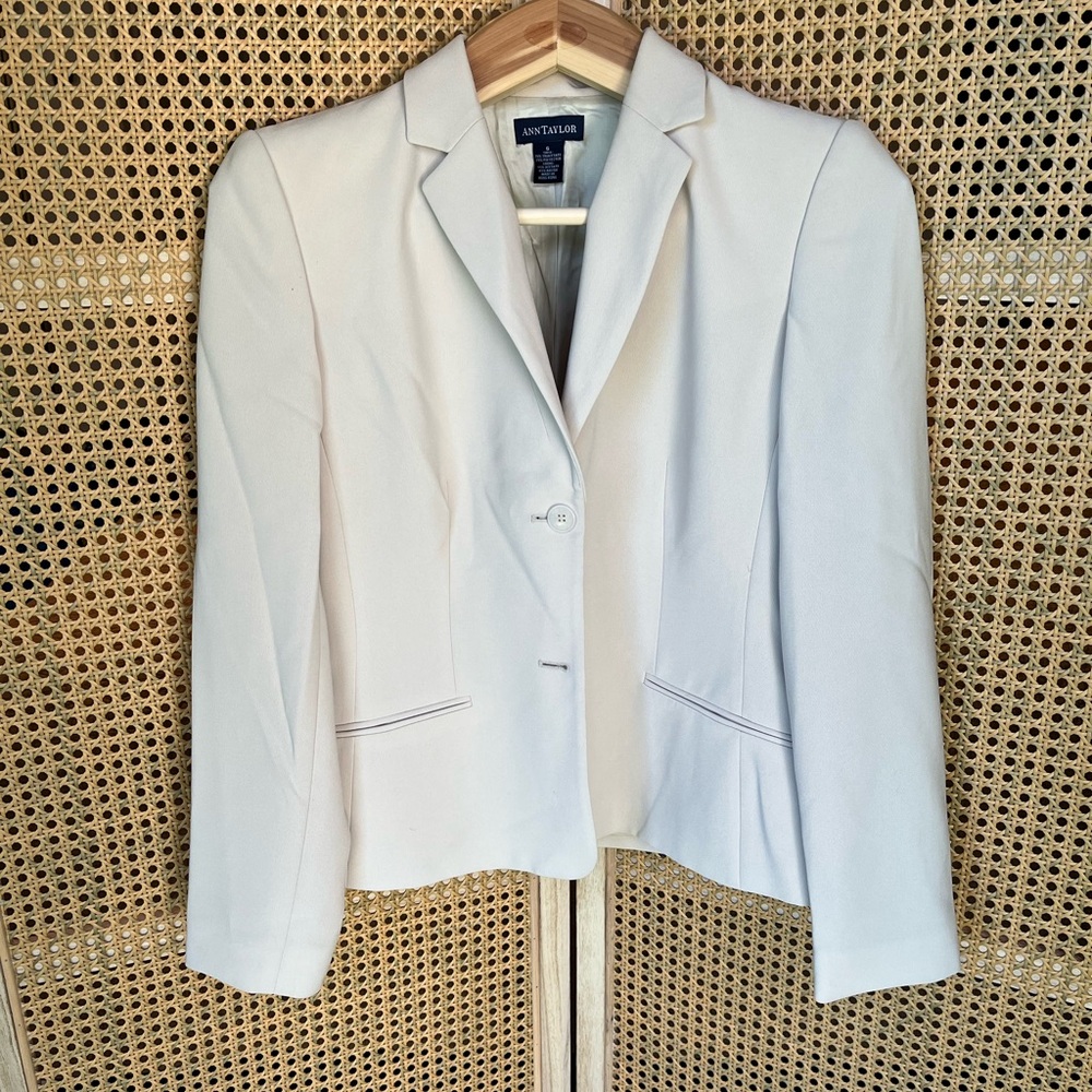 Ann Taylor Women's Off-White Blazer